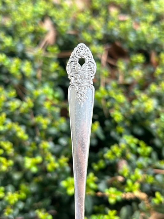 Distinction Spoon Ring