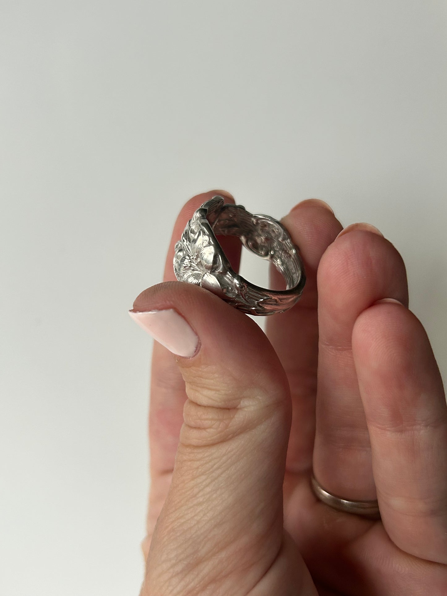 Orange Blossom Sterling Silver Mid-Section Ring