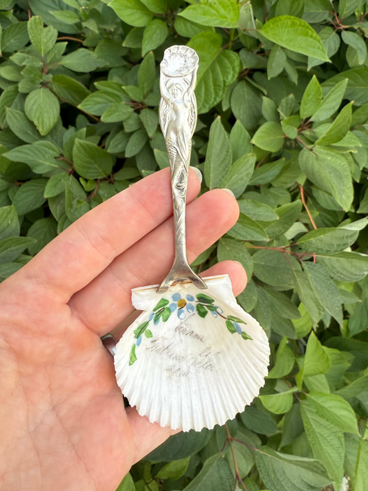 Souvenir Shell Mermaid Spoon Ring