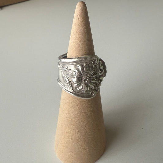 Grenoble-Gloria Spoon Ring